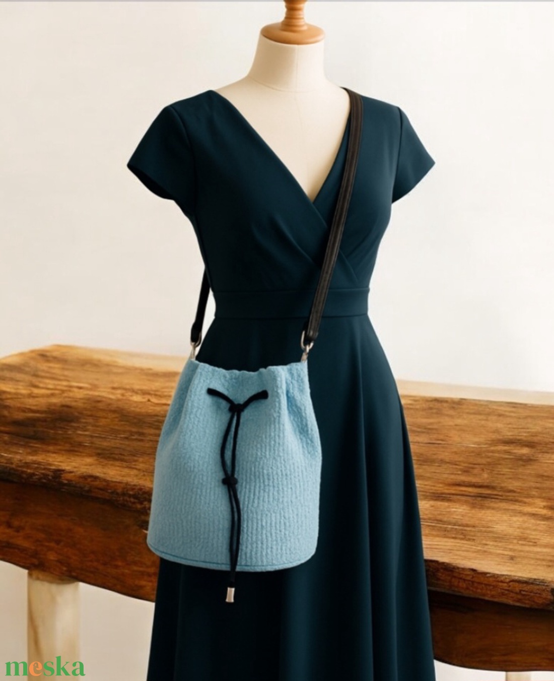 Kézzel készült bélelt zsinórfonal táska, Crossbody stílus és praktikum minden napra - táska & tok - kézitáska & válltáska - vállon átvethető táska - Meska.hu Kézzel készült bélelt zsinórfonal táska, Crossbody stílus és praktikum minden napra - táska & tok - kézitáska & válltáska - vállon átvethető táska - Meska.hu