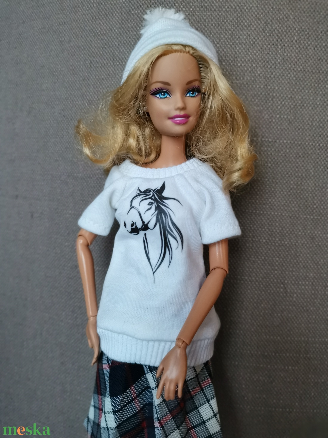 Barbie babaruha harisnyával, sapkával - játék & sport - baba & babaház - barbie ruhák - Meska.hu Barbie babaruha harisnyával, sapkával - játék & sport - baba & babaház - barbie ruhák - Meska.hu