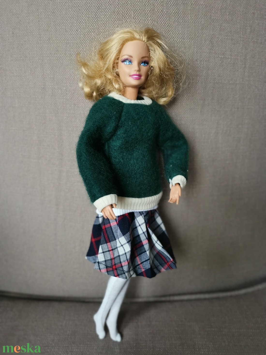 Barbie meleg pulcsi - játék & sport - baba & babaház - barbie ruhák - Meska.hu