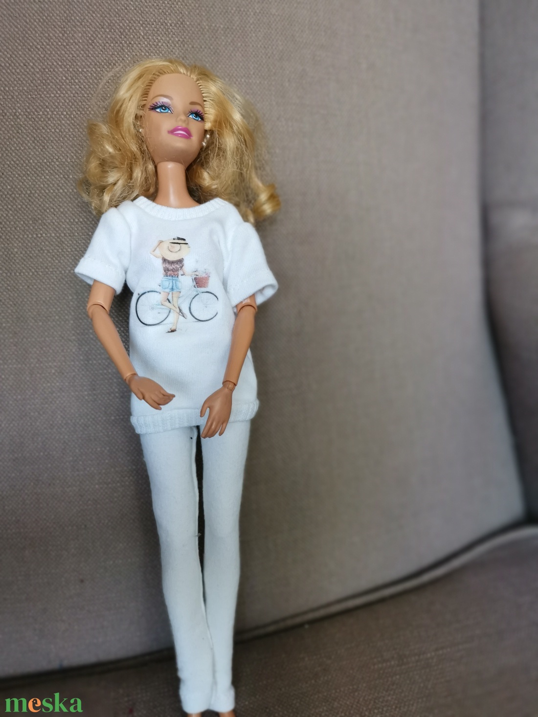 Barbie babaruha póló nadrággal - játék & sport - baba & babaház - babaruha, babakellék - Meska.hu Barbie babaruha póló nadrággal - játék & sport - baba & babaház - babaruha, babakellék - Meska.hu