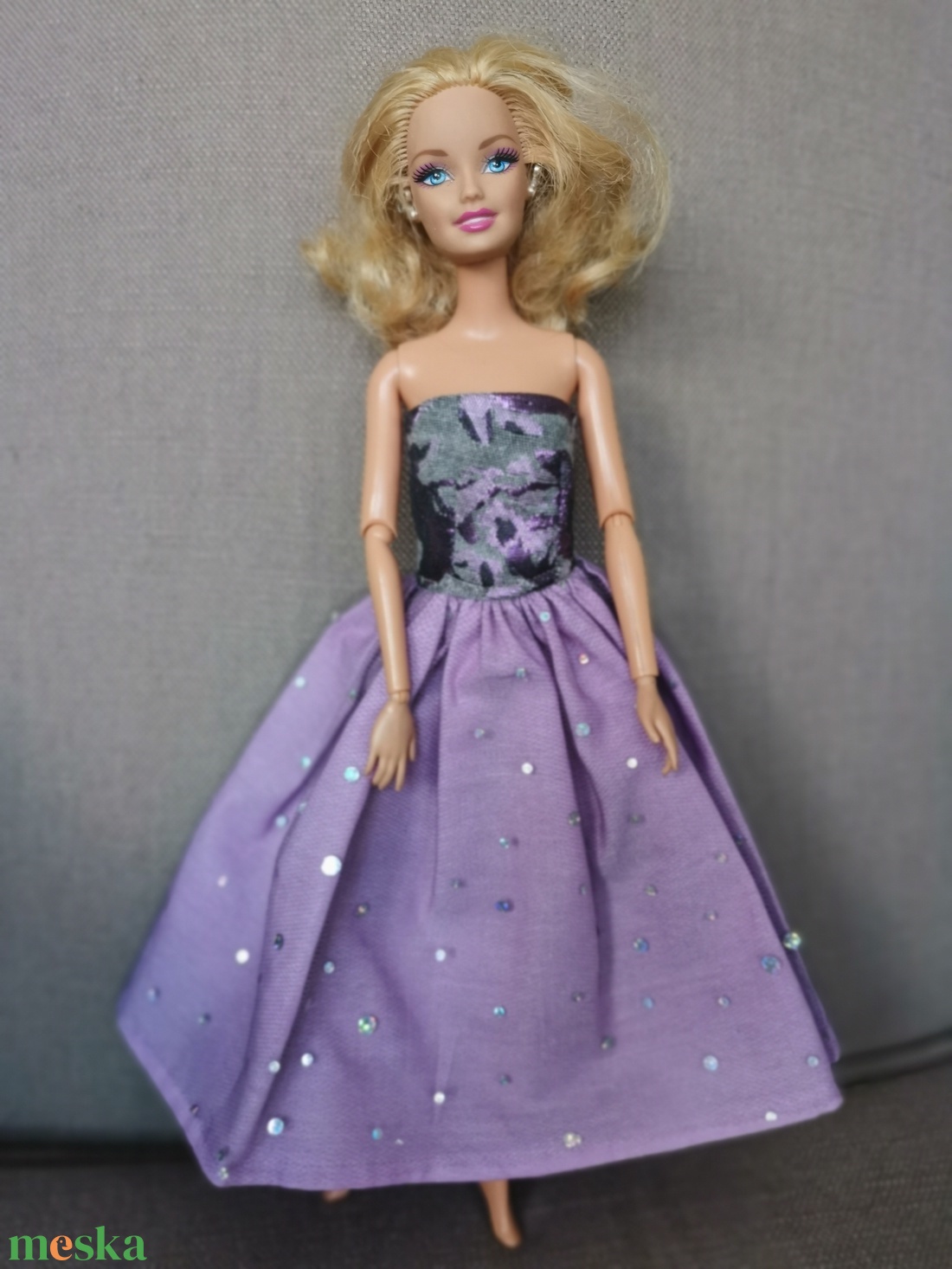 Barbie lila alkalmi selyem, brokát és tüll babaruha - játék & sport - baba & babaház - babaruha, babakellék - Meska.hu Barbie lila alkalmi selyem, brokát és tüll babaruha - játék & sport - baba & babaház - babaruha, babakellék - Meska.hu