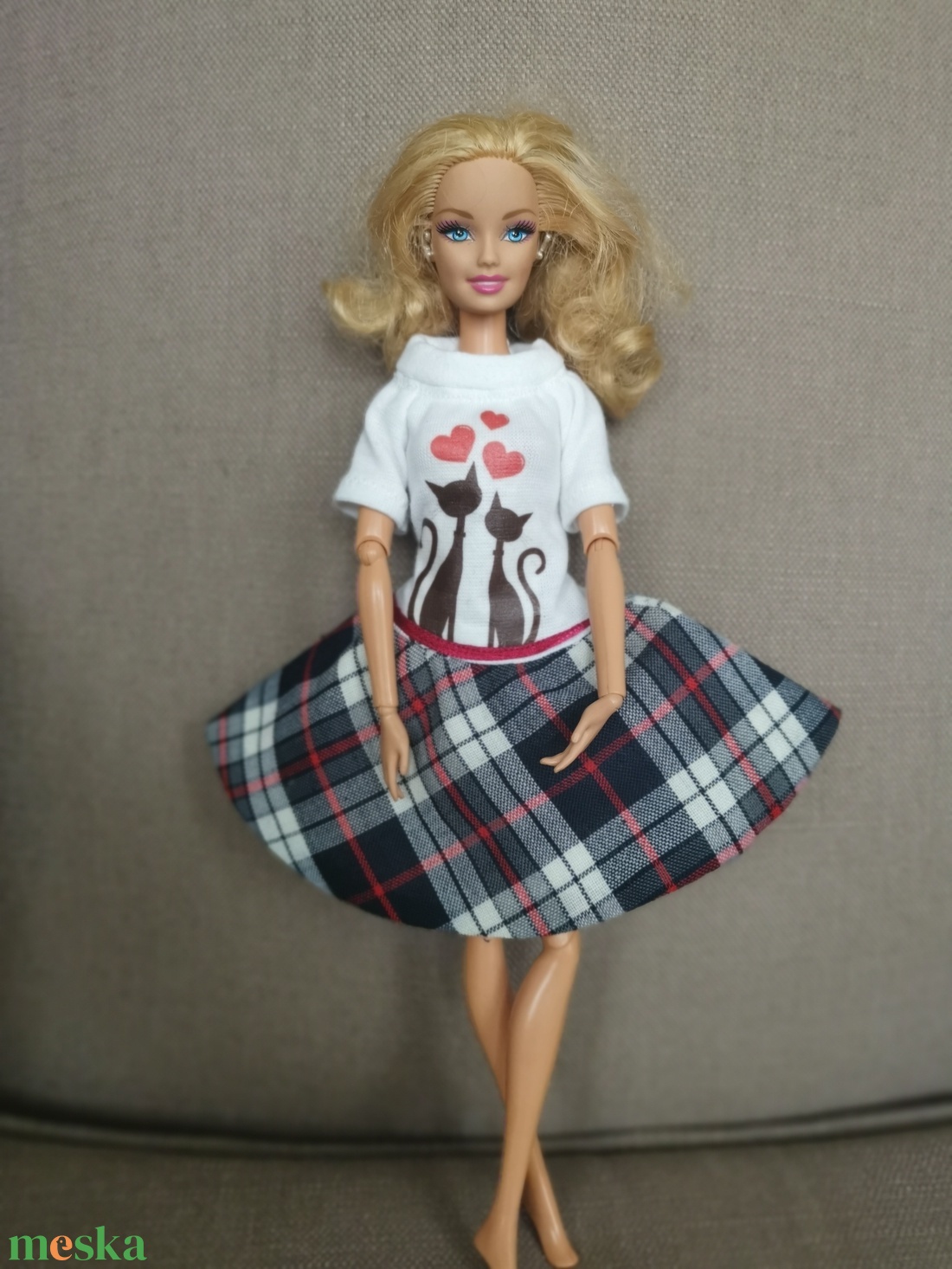 Barbie babaruha cicás és egeres matricákkal - játék & sport - baba & babaház - barbie ruhák - Meska.hu Barbie babaruha cicás és egeres matricákkal - játék & sport - baba & babaház - barbie ruhák - Meska.hu