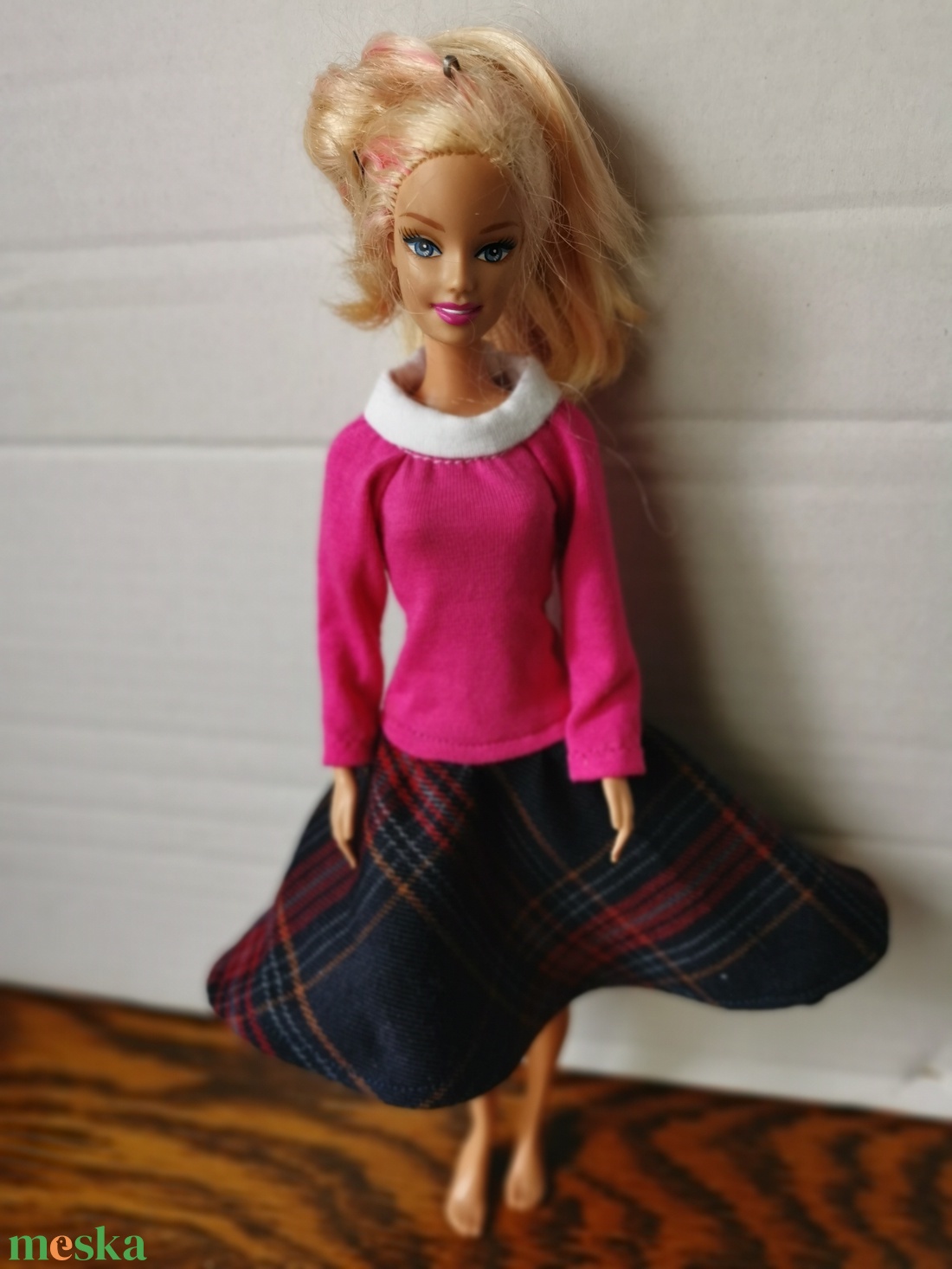 Barbie pink ruha kockás szoknyával - játék & sport - baba & babaház - babaruha, babakellék - Meska.hu Barbie pink ruha kockás szoknyával - játék & sport - baba & babaház - babaruha, babakellék - Meska.hu