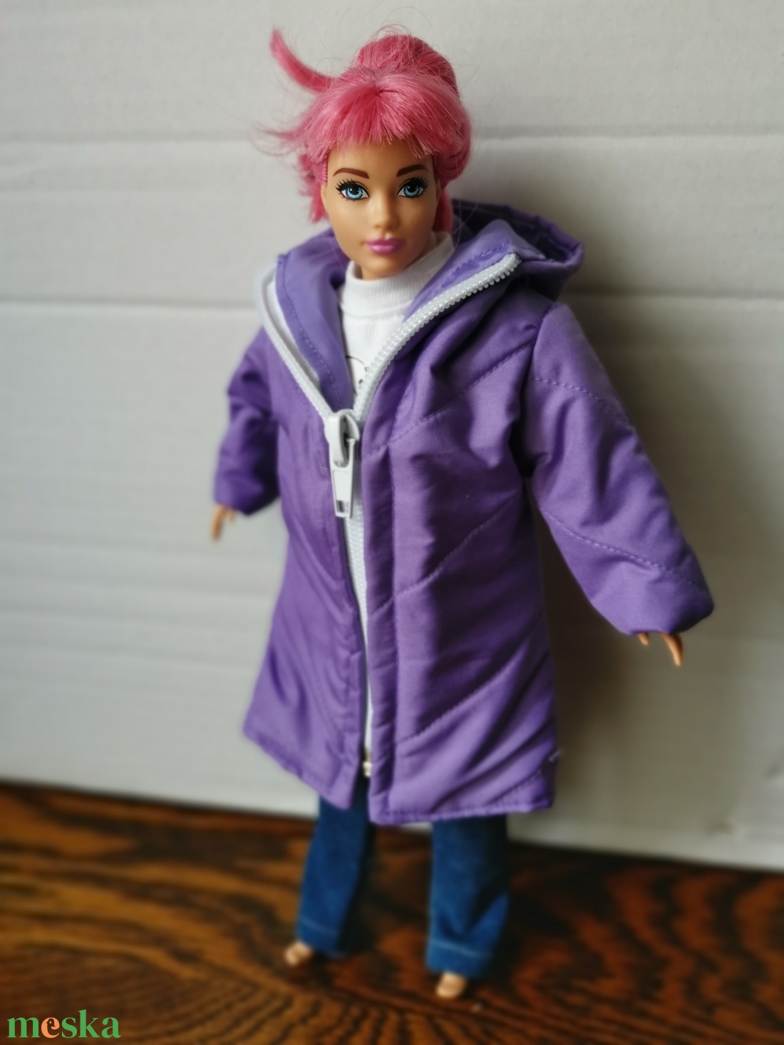 Barbie babaruha molett babára- hosszú lila színű kapucnis bélelt kabát - játék & sport - baba & babaház - babaruha, babakellék - Meska.hu Barbie babaruha molett babára- hosszú lila színű kapucnis bélelt kabát - játék & sport - baba & babaház - babaruha, babakellék - Meska.hu