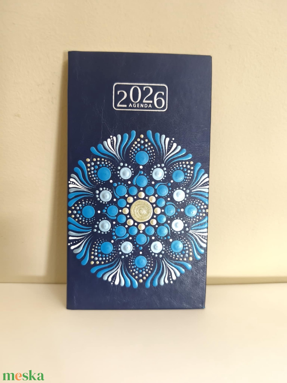 2026-os mandalás zsebnaptár kék alapon kék díszítéssel (kézzel festve) - otthon & életmód - papír, írószer - naptár & tervező - Meska.hu