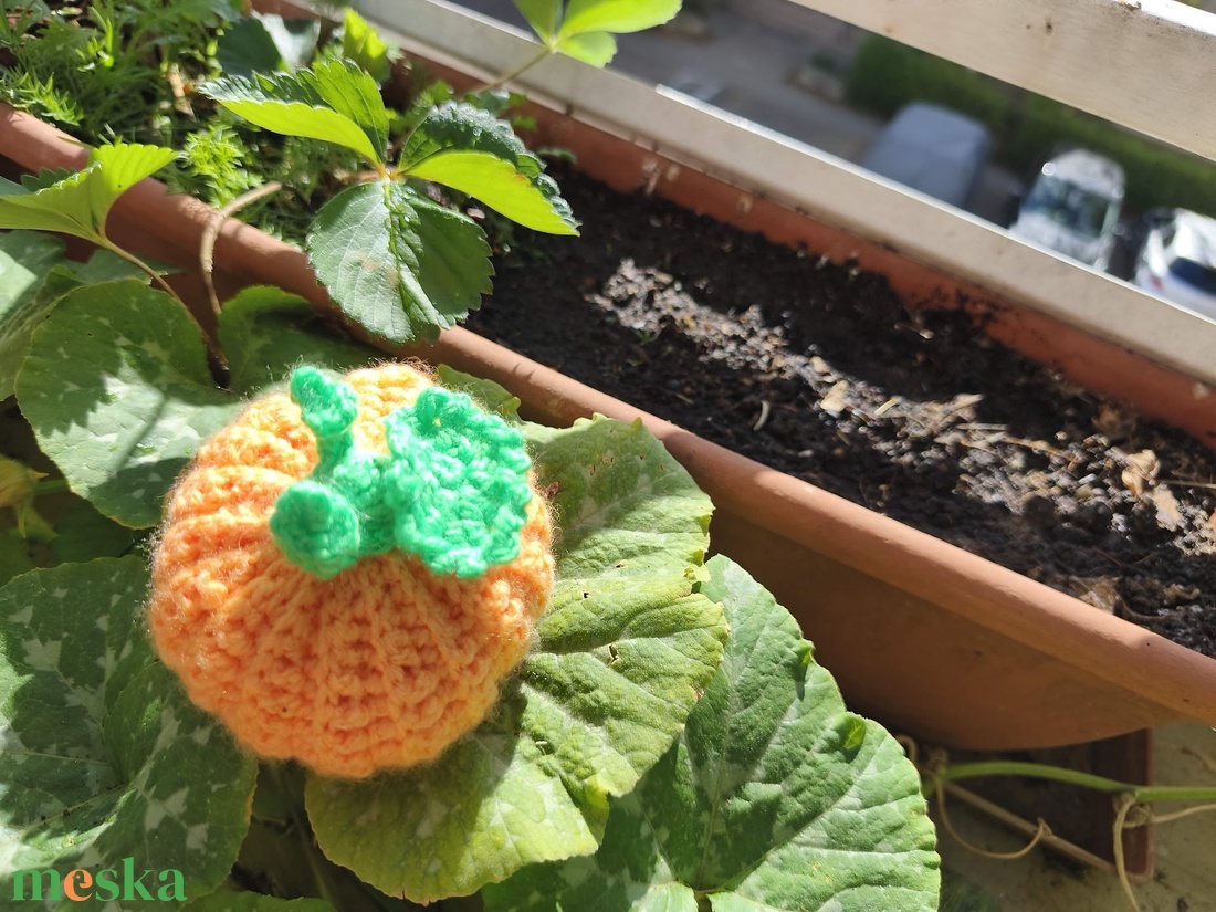Horgolt tök Halloweenre - otthon & életmód - dekoráció - halloween - halloweeni tök - Meska.hu