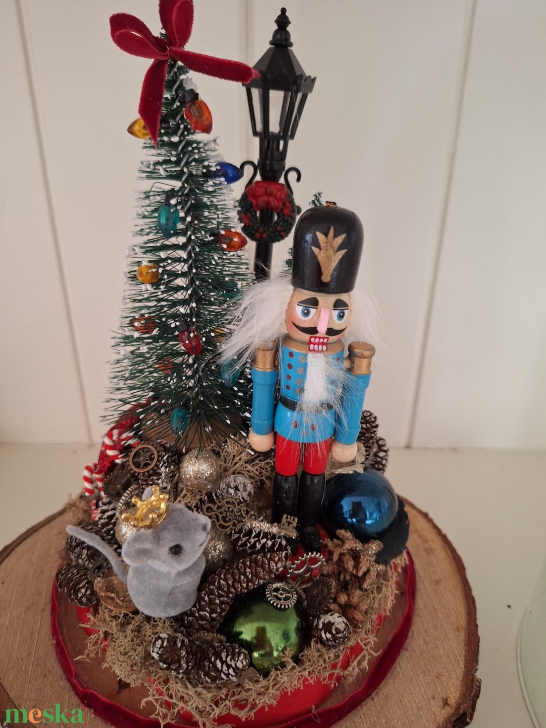 Üvegbúrás diótörő 2025/01 - esküvő - dekoráció - asztaldísz - Meska.hu Üvegbúrás diótörő 2025/01 - esküvő - dekoráció - asztaldísz - Meska.hu