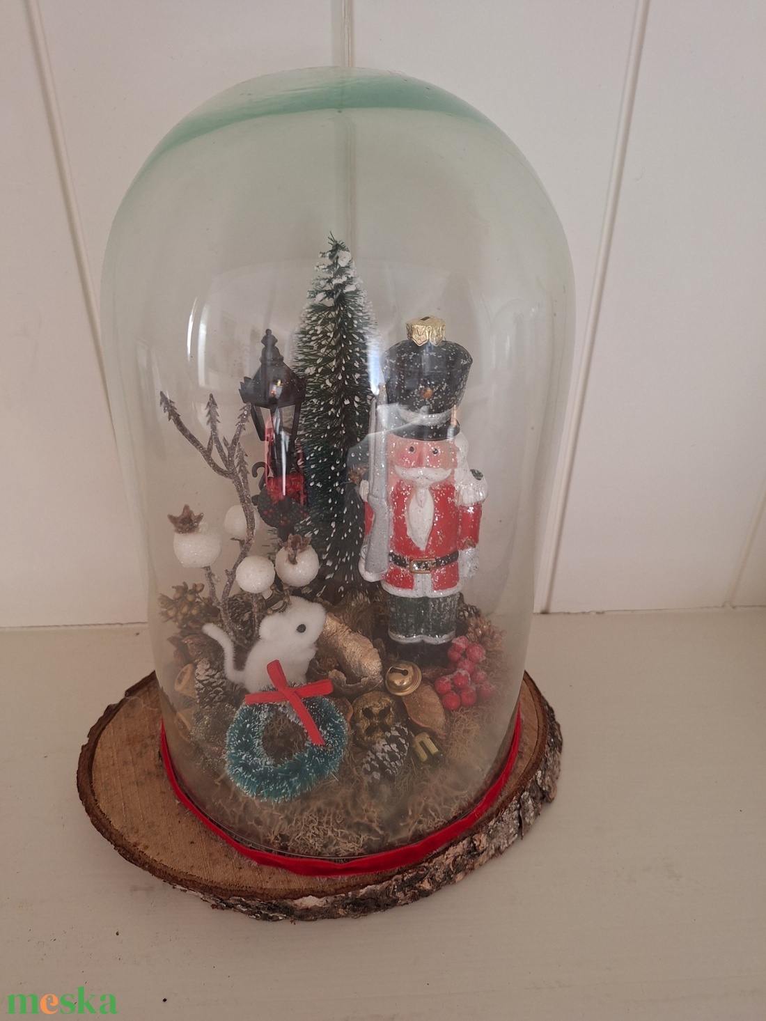 Üvegbúrás diótörő 2025/02 - karácsony - karácsonyi lakásdekoráció - karácsonyi lakásdíszek - Meska.hu Üvegbúrás diótörő 2025/02 - karácsony - karácsonyi lakásdekoráció - karácsonyi lakásdíszek - Meska.hu