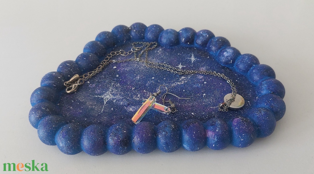 Galaxy kézzel festett Jesmonite tálka - otthon & életmód - dekoráció - asztal és polc dekoráció - asztaldísz - Meska.hu Galaxy kézzel festett Jesmonite tálka - otthon & életmód - dekoráció - asztal és polc dekoráció - asztaldísz - Meska.hu
