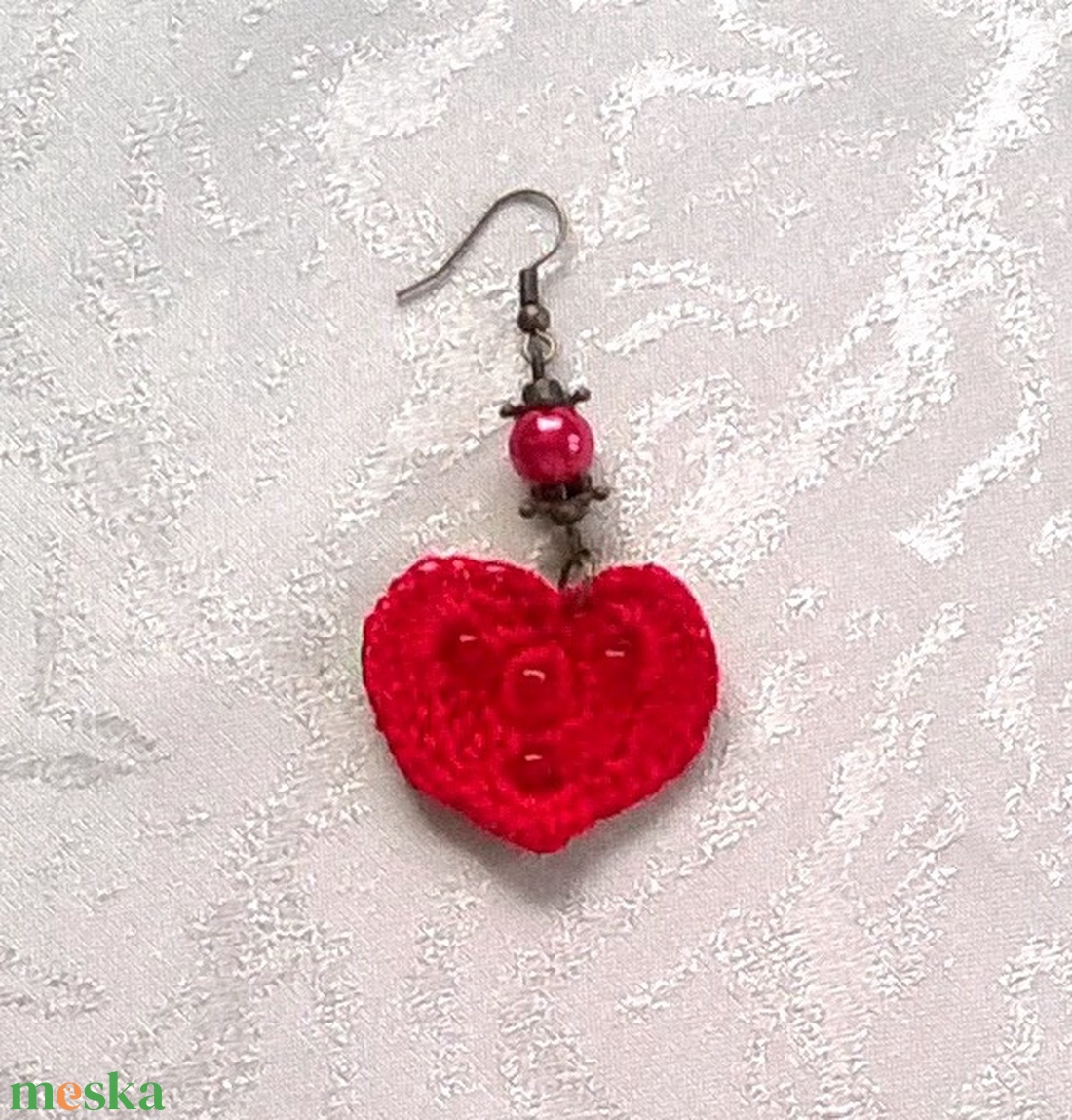 Piros szívecske - ékszer - fülbevaló - lógó fülbevaló - Meska.hu