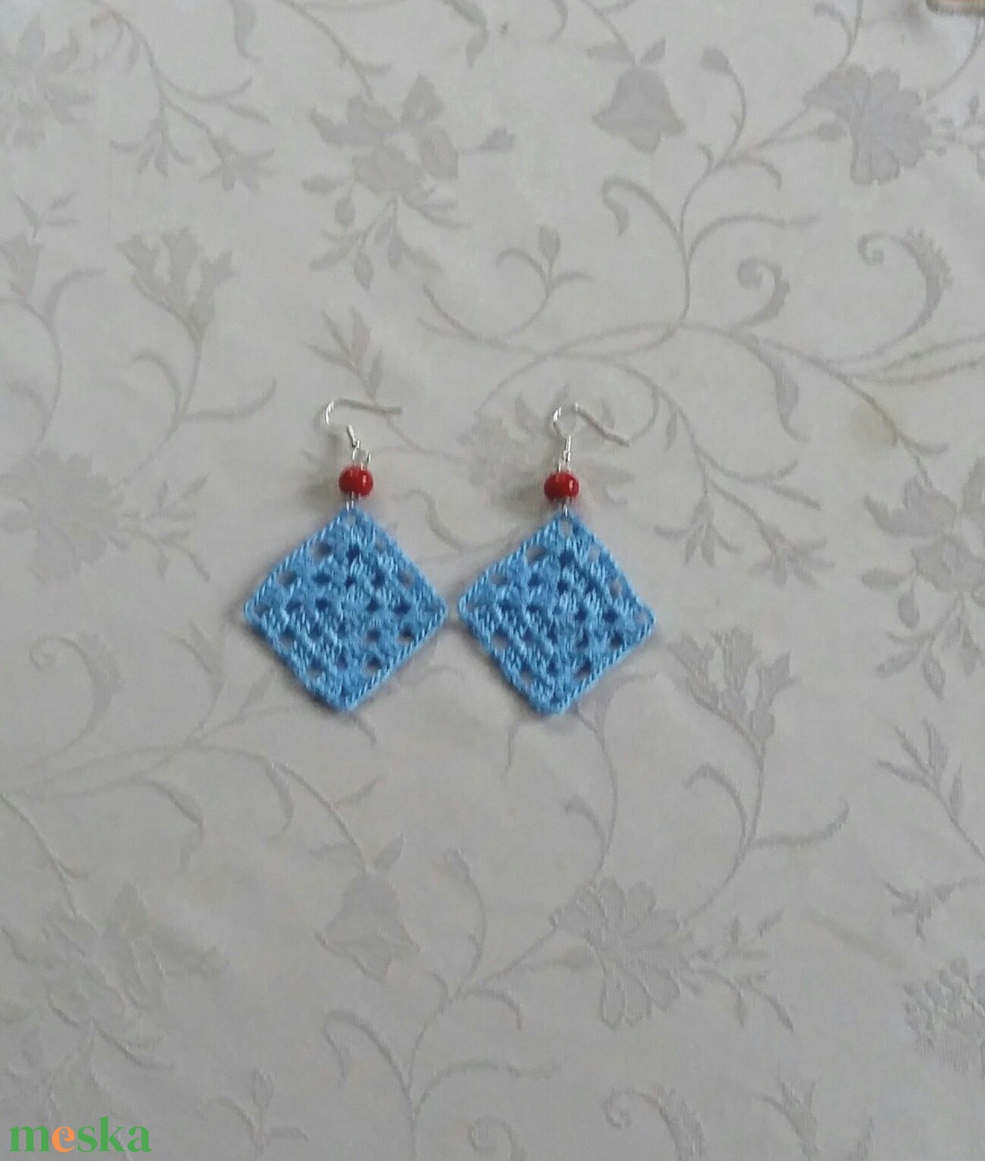 Kék horgolt fülbevaló - ékszer - fülbevaló - lógó fülbevaló - Meska.hu