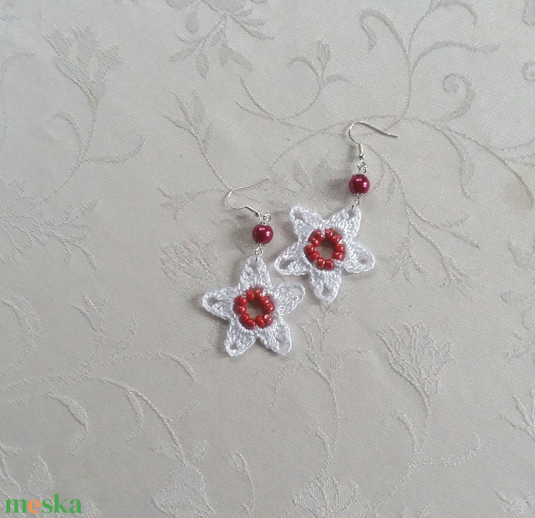 Piros gyöngyös hópihe - ékszer - fülbevaló - lógós kerek fülbevaló - Meska.hu