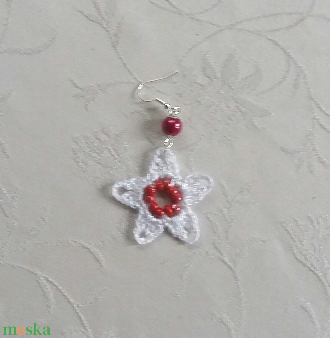 Piros gyöngyös hópihe - ékszer - fülbevaló - lógós kerek fülbevaló - Meska.hu