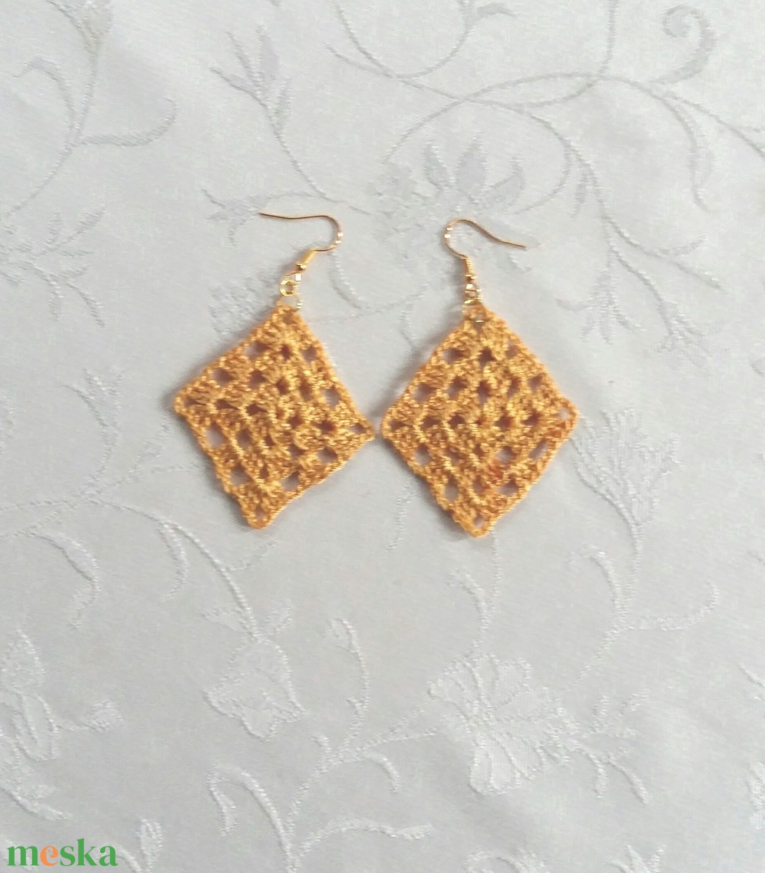 Horgolt fülbevaló - ékszer - fülbevaló - lógó fülbevaló - Meska.hu