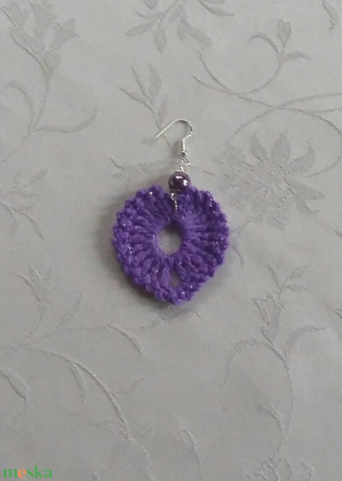 Lila horgolt fülbevaló - ékszer - fülbevaló - lógó fülbevaló - Meska.hu