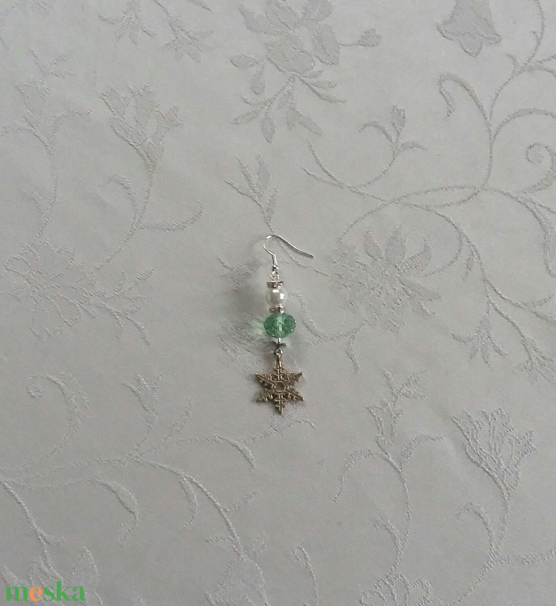 Karácsonyi gyöngyök - ékszer - fülbevaló - lógó fülbevaló - Meska.hu