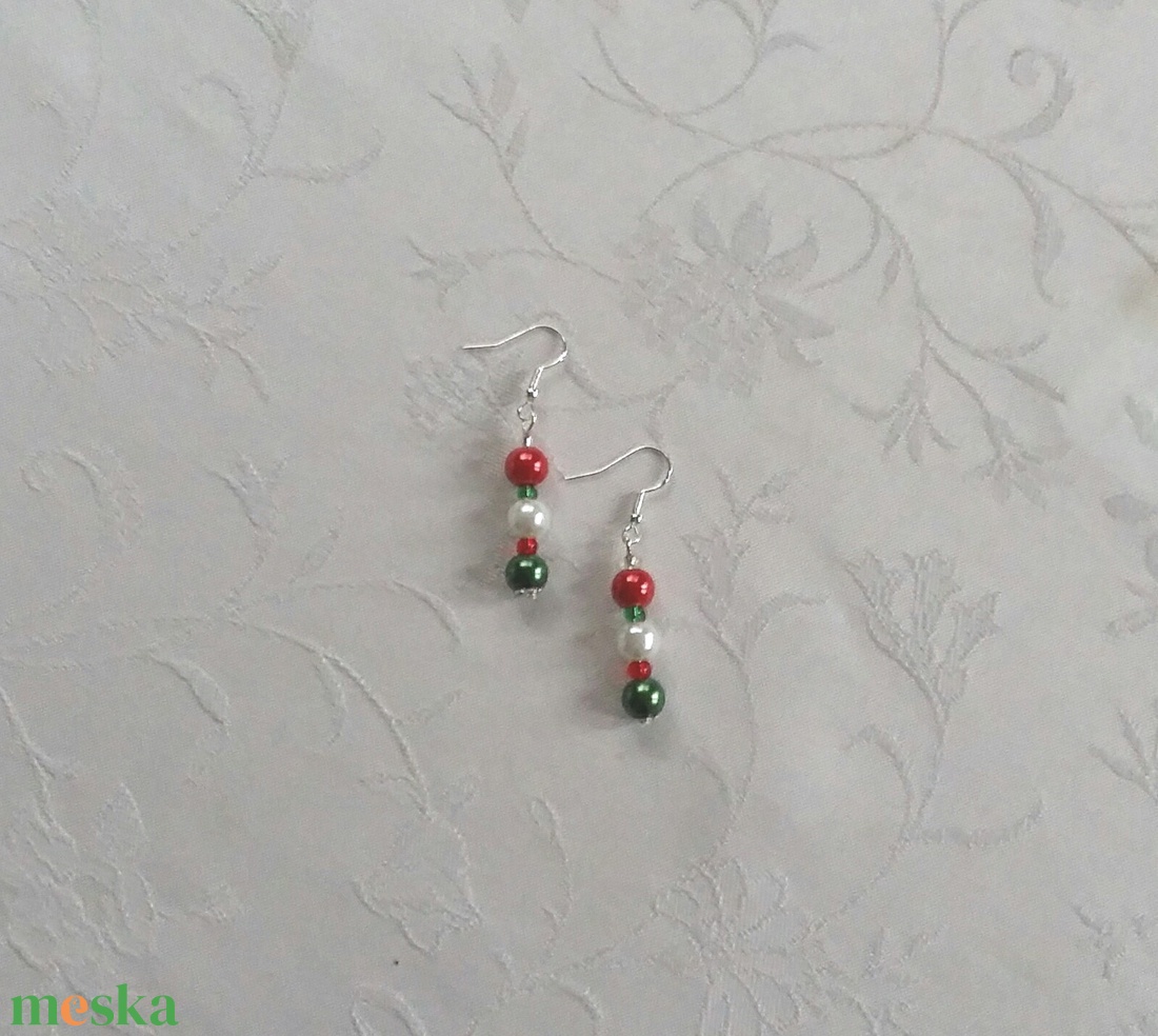 Tekla gyöngyöcskék  - ékszer - fülbevaló - lógó fülbevaló - Meska.hu