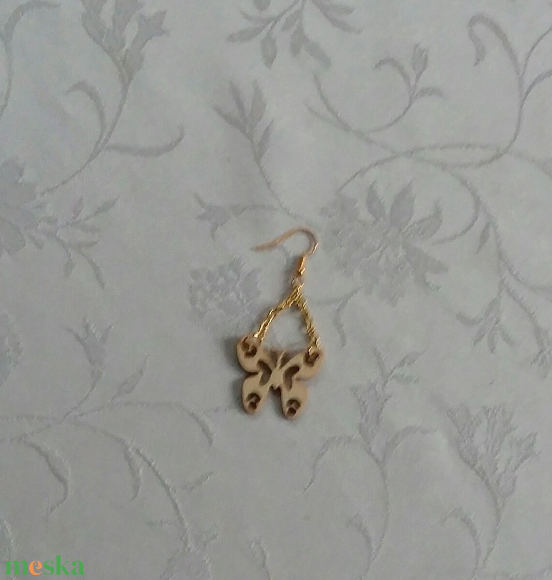 Lézervágott fa lepke - ékszer - fülbevaló - lógó fülbevaló - Meska.hu