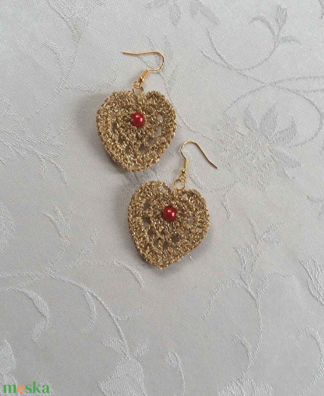 Arany szívecske - ékszer - fülbevaló - lógó fülbevaló - Meska.hu