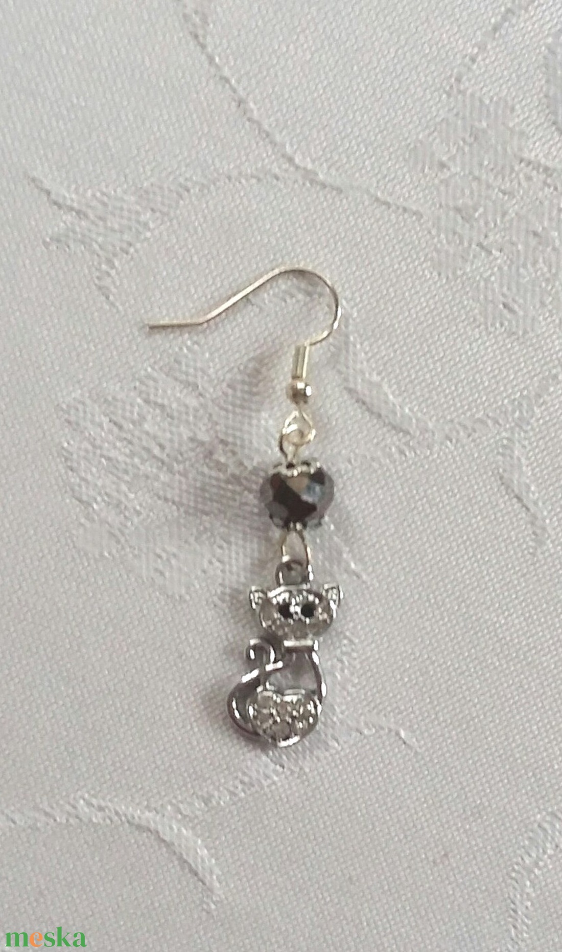 Kiscica fülbevaló - ékszer - fülbevaló - lógó fülbevaló - Meska.hu
