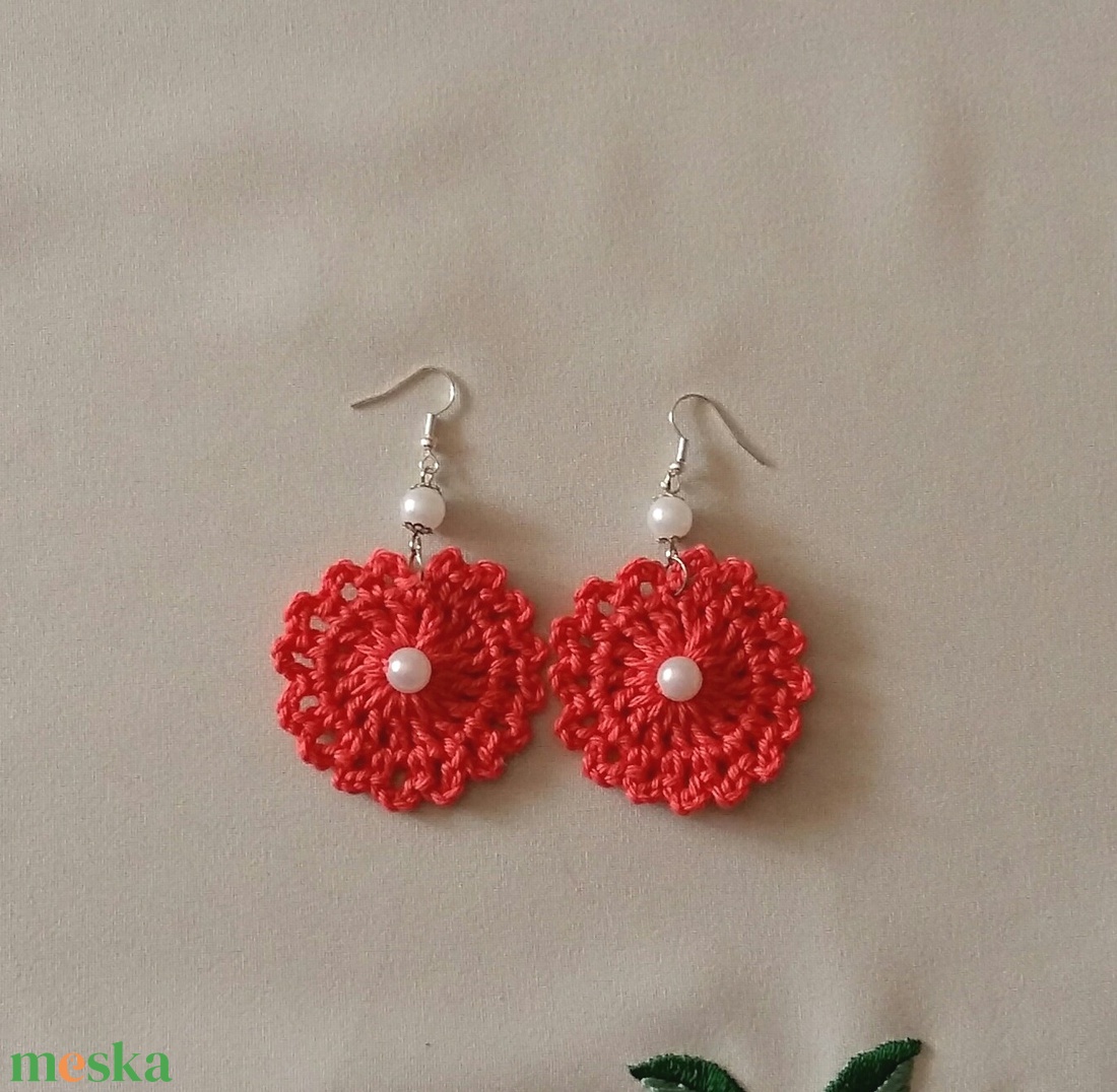 Horgolt fülbevaló - ékszer - fülbevaló - lógós kerek fülbevaló - Meska.hu