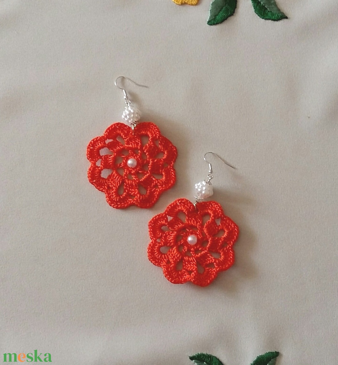 Horgolt fülbevaló - ékszer - fülbevaló - lógós kerek fülbevaló - Meska.hu