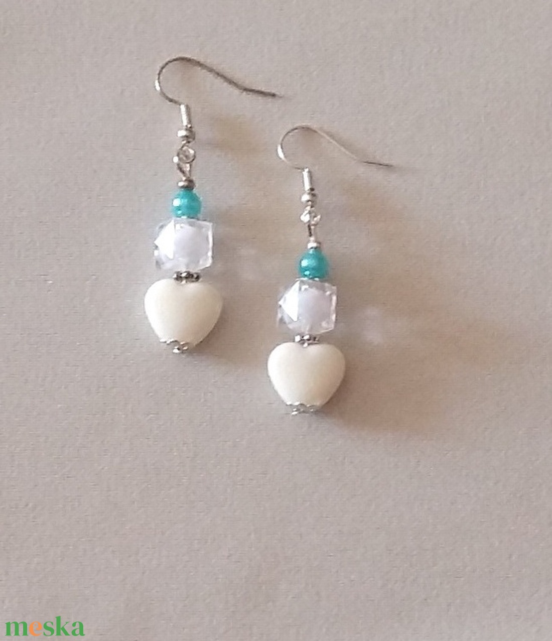 Szivecskés fülbevaló - ékszer - fülbevaló - lógó fülbevaló - Meska.hu