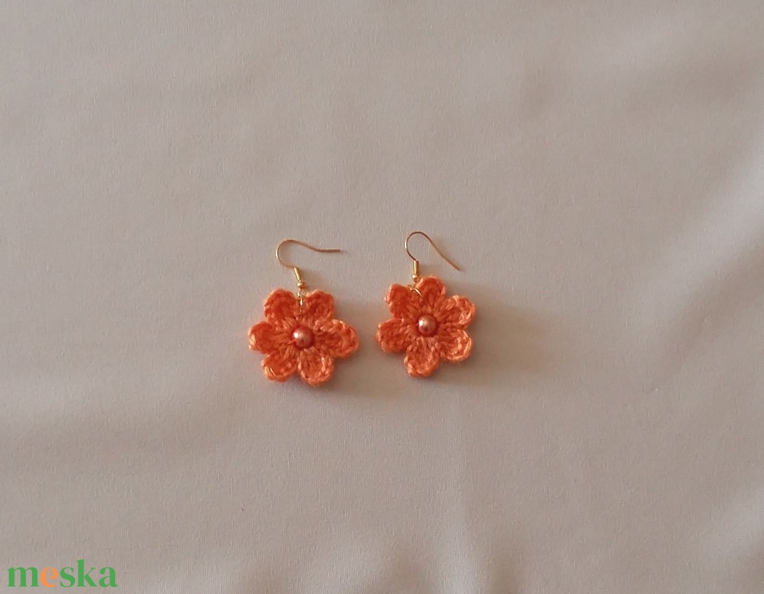 Horgolt fülbevaló - ékszer - fülbevaló - lógós kerek fülbevaló - Meska.hu