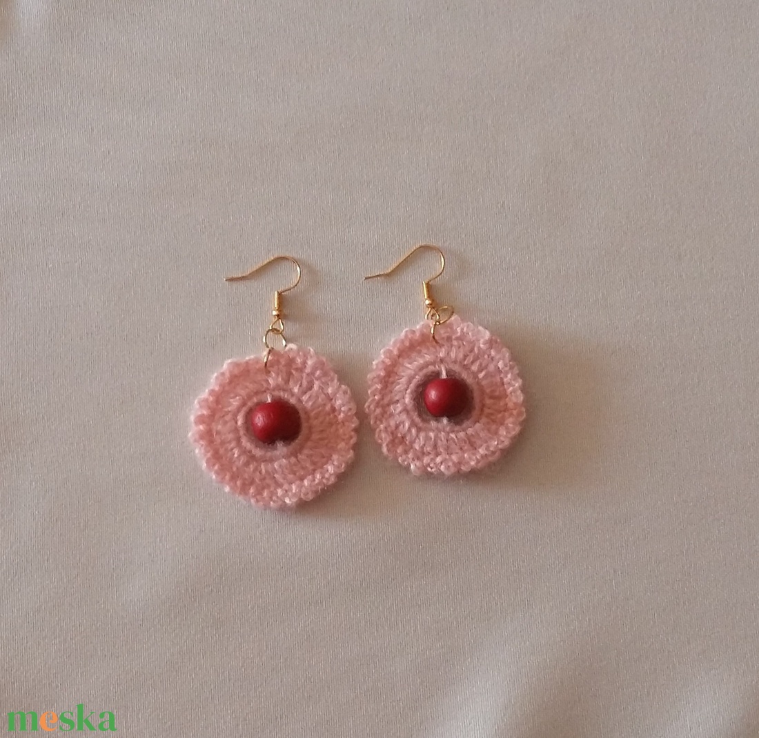 Horgolt fülbevaló - ékszer - fülbevaló - lógós kerek fülbevaló - Meska.hu