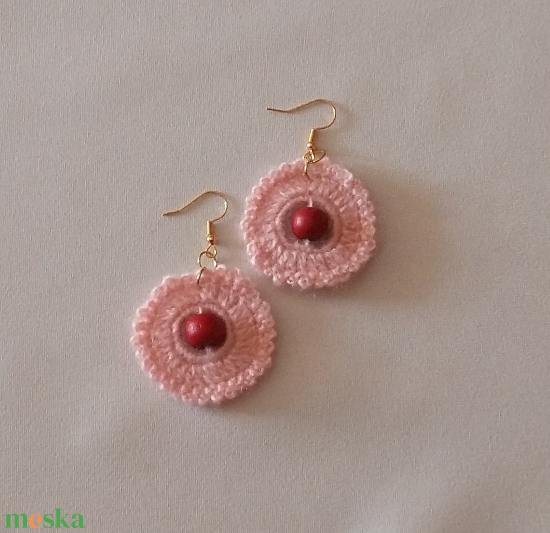 Horgolt fülbevaló - ékszer - fülbevaló - lógós kerek fülbevaló - Meska.hu