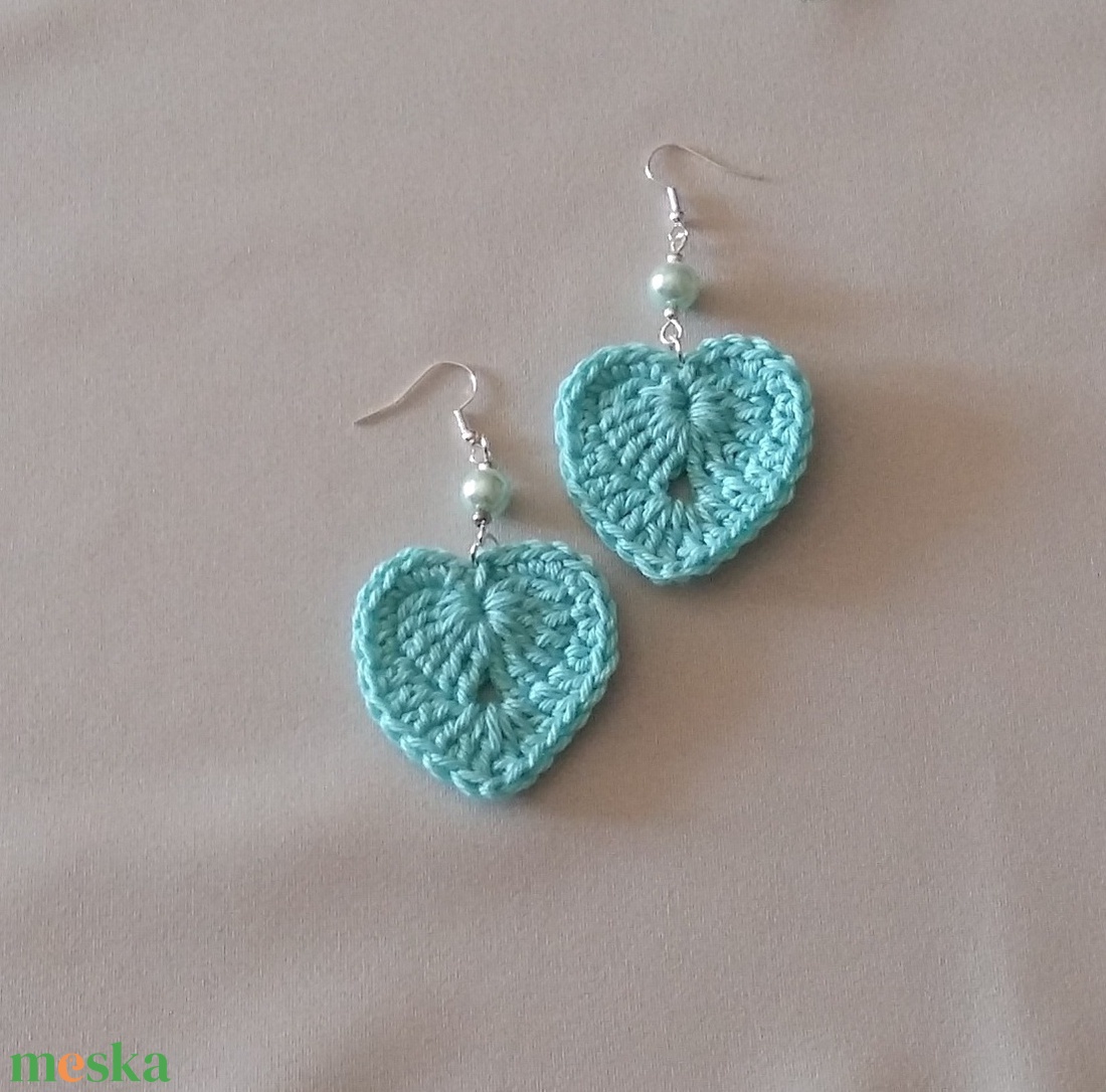 Türkiz szívecske - ékszer - fülbevaló - lógó fülbevaló - Meska.hu