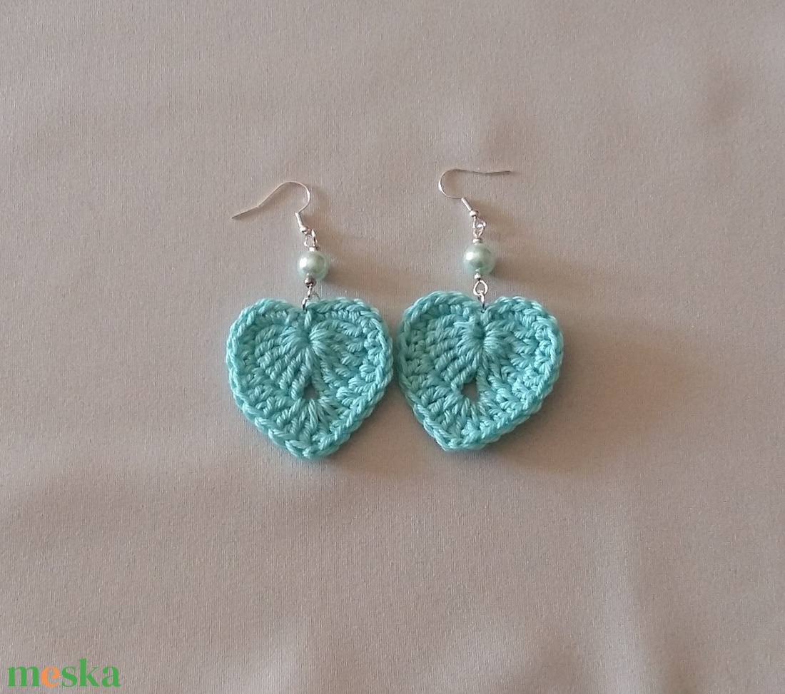 Türkiz szívecske - ékszer - fülbevaló - lógó fülbevaló - Meska.hu