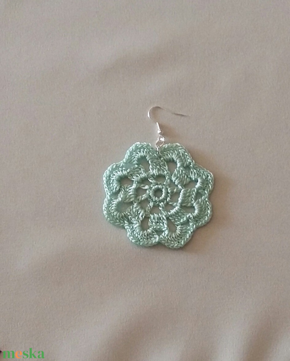Menta virág - ékszer - fülbevaló - lógós kerek fülbevaló - Meska.hu
