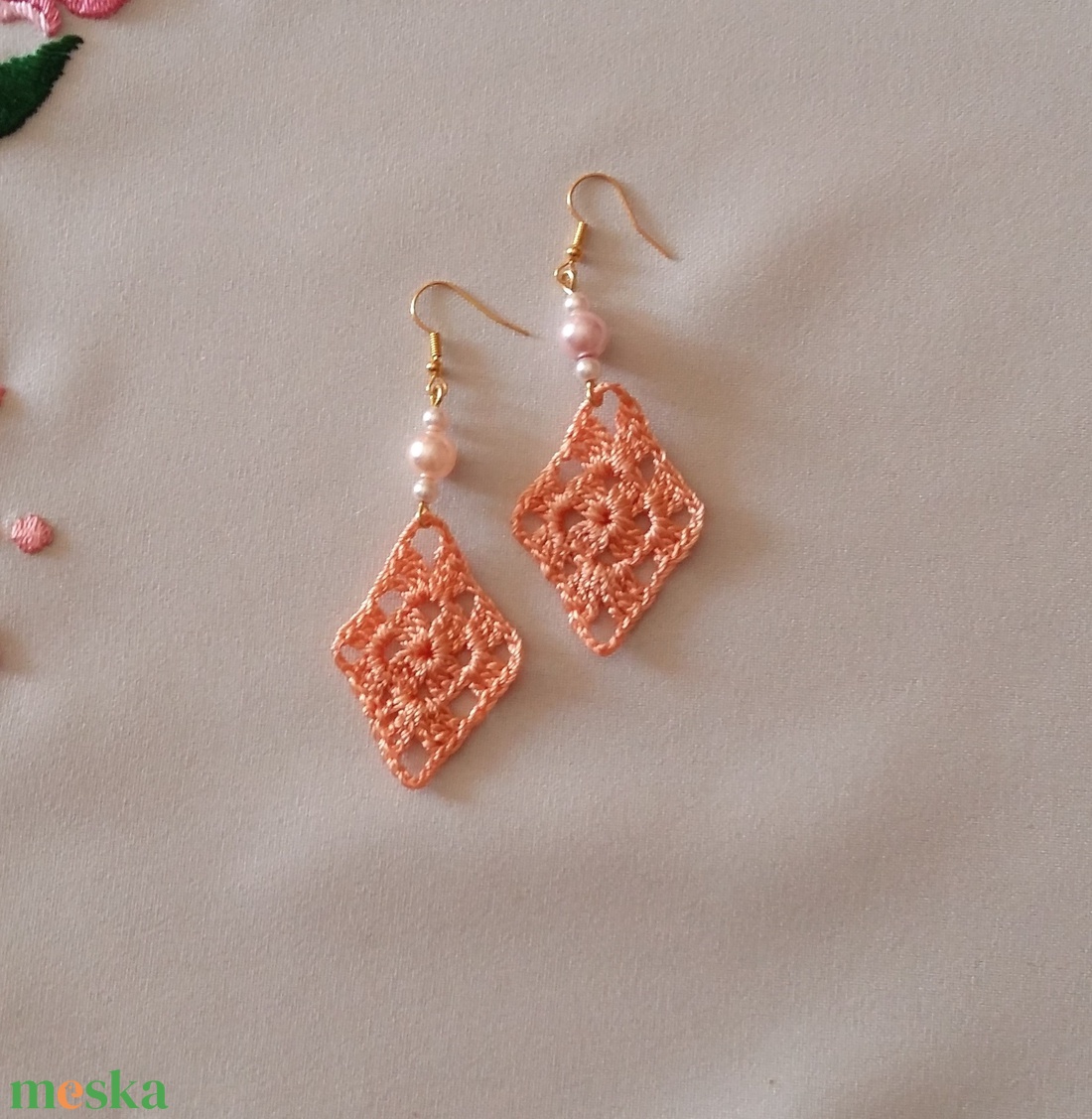 Horgolt fülbevaló - ékszer - fülbevaló - lógó fülbevaló - Meska.hu