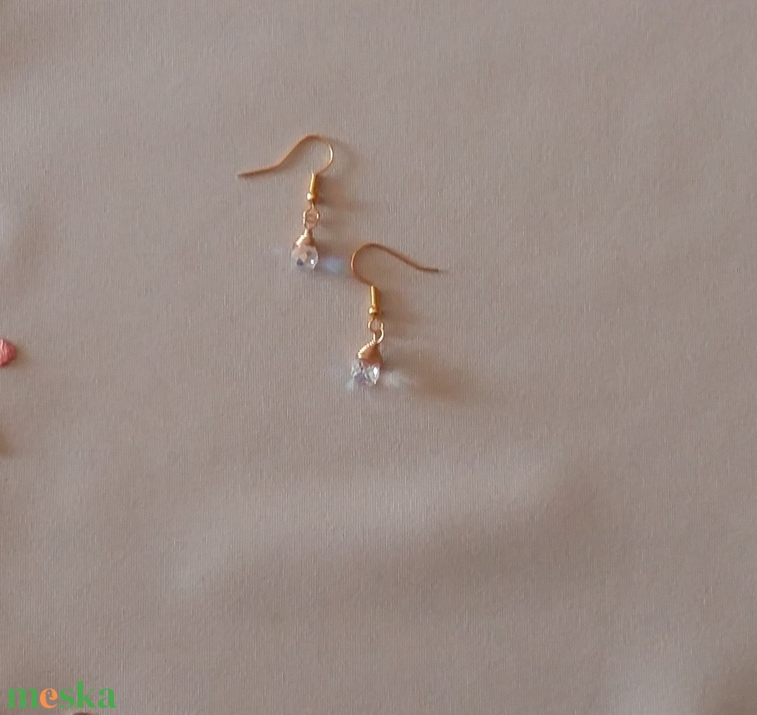 Pici gyöngy - ékszer - fülbevaló - lógó fülbevaló - Meska.hu