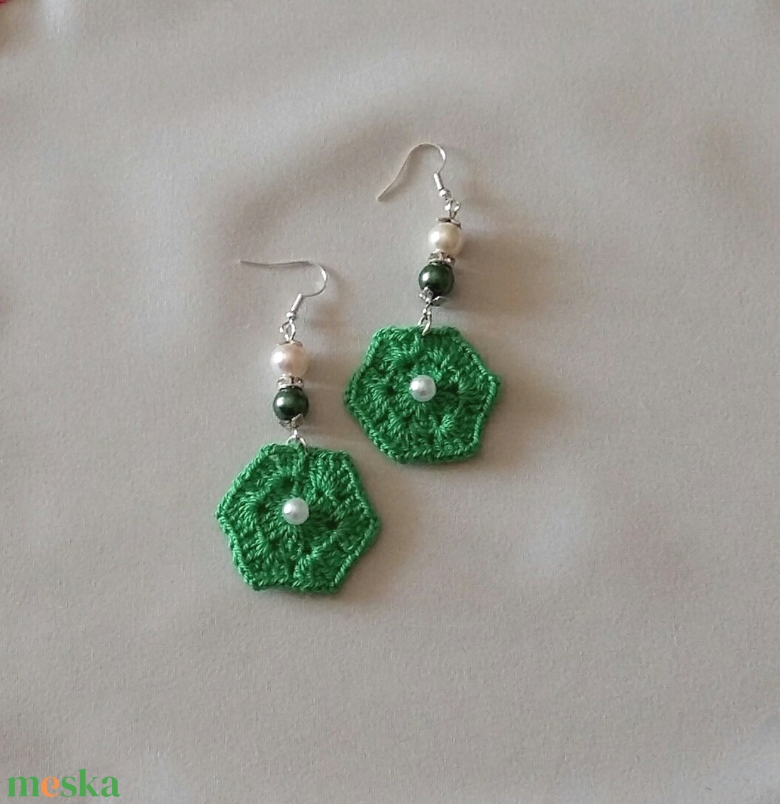 Horgolt fülbevaló - ékszer - fülbevaló - lógó fülbevaló - Meska.hu