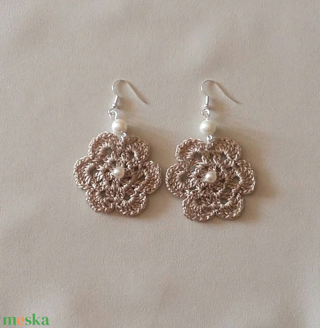 Horgolt fülbevaló - ékszer - fülbevaló - lógós kerek fülbevaló - Meska.hu