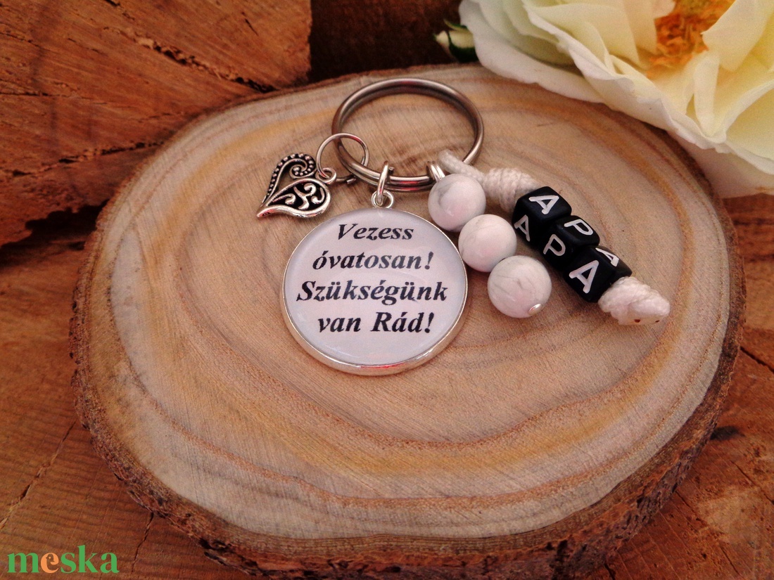 Vezess óvatosan - kulcstartó ásvánnyal - táska & tok - kulcstartó & táskadísz - kulcstartó - Meska.hu