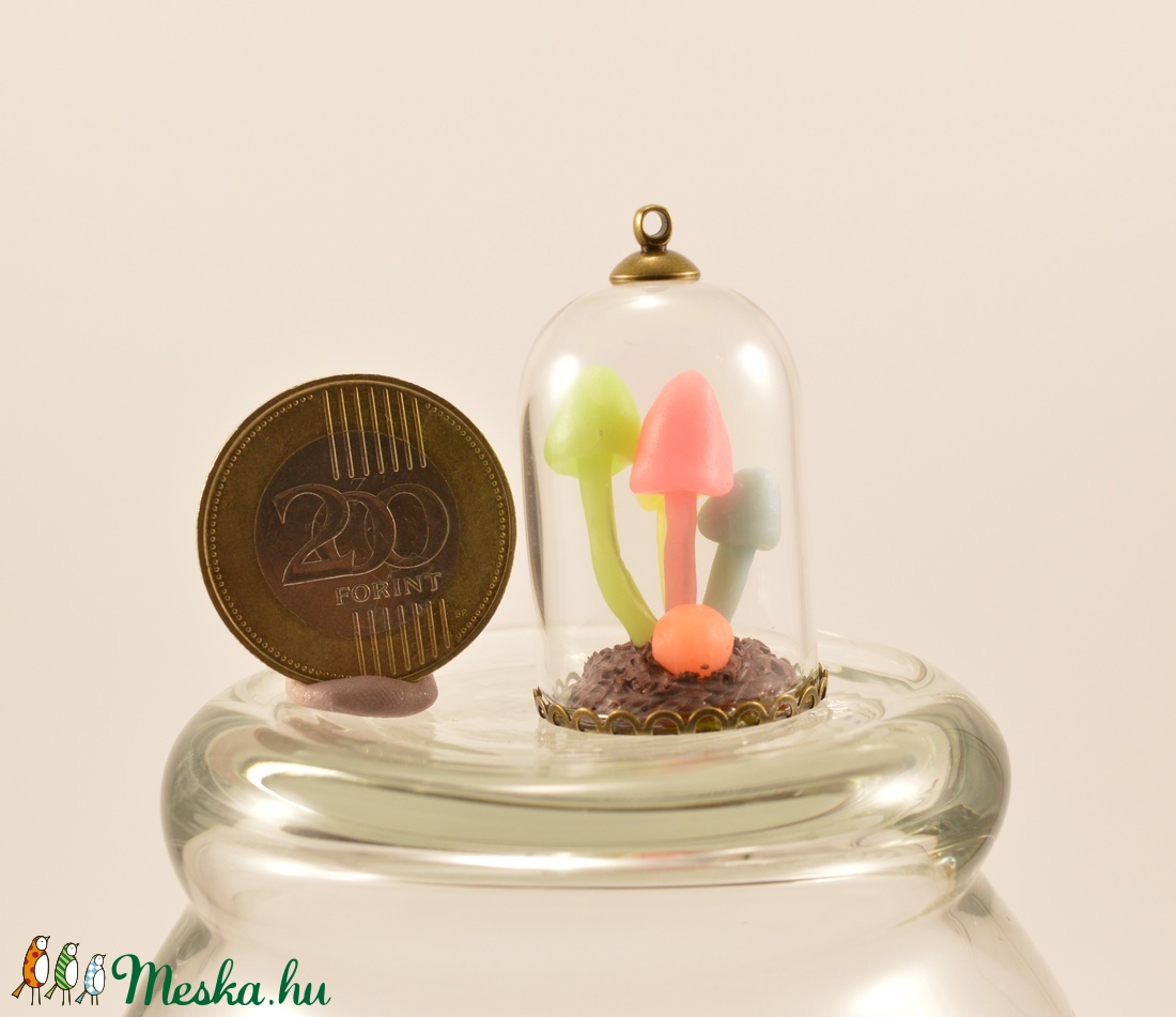 Miniatűr varázsgombák üveg alatt -  - Meska.hu
