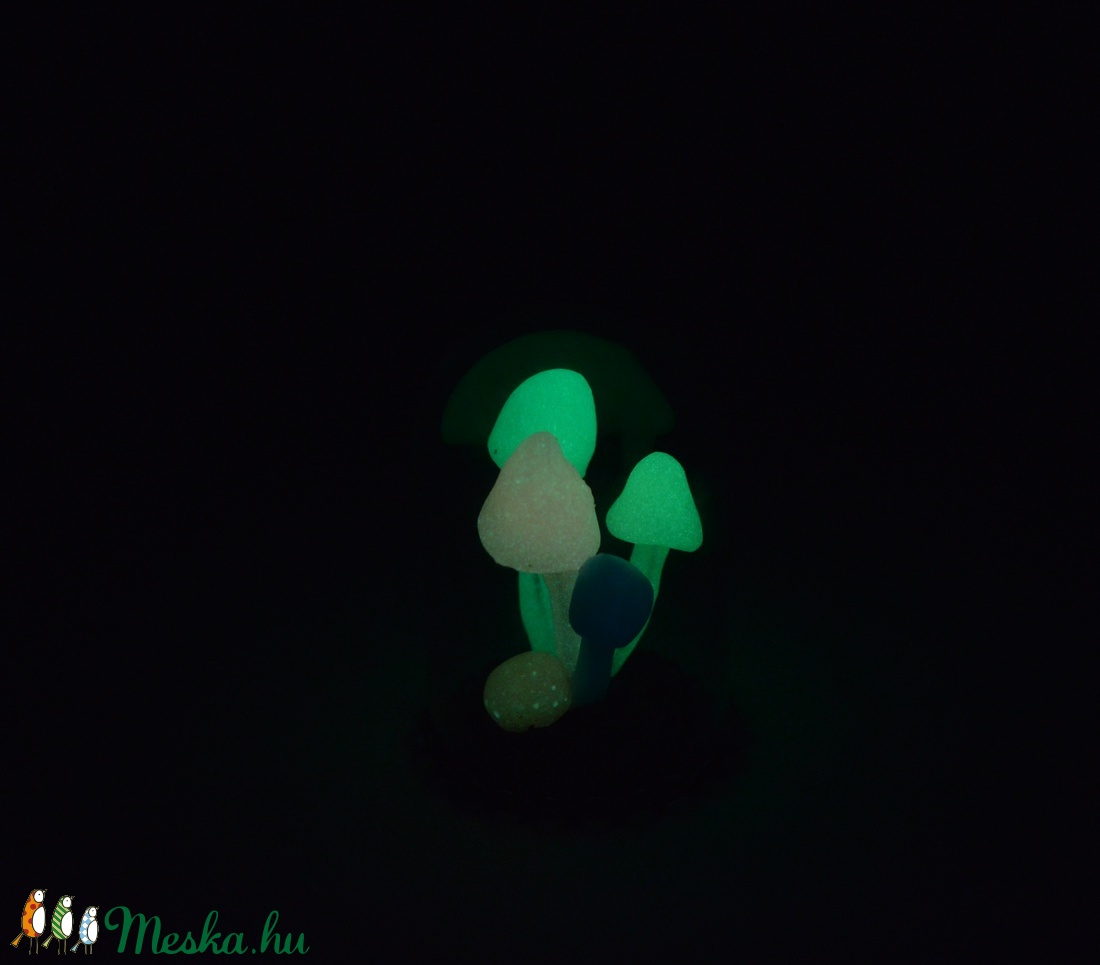 Miniatűr varázsgombák üveg alatt -  - Meska.hu