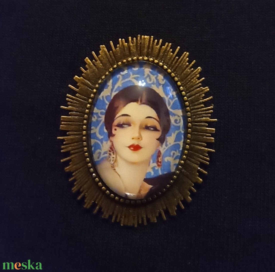 Vintage hangulatú bross hölgy arcképével - ékszer - kitűző és bross - Meska.hu Vintage hangulatú bross hölgy arcképével - ékszer - kitűző és bross - Meska.hu