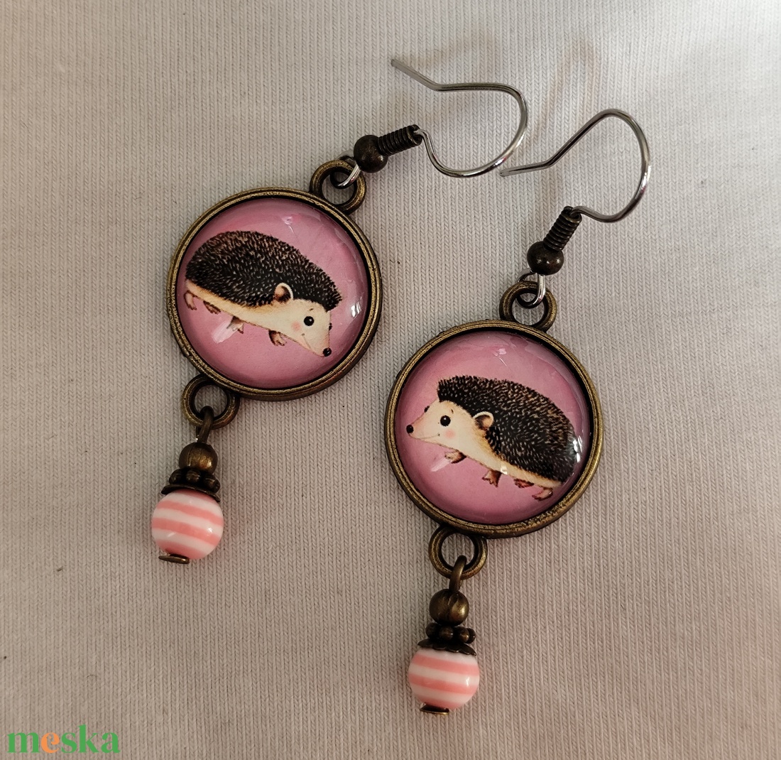 Üveglencsés fülbevaló sünivel - ékszer - fülbevaló - lógós kerek fülbevaló - Meska.hu