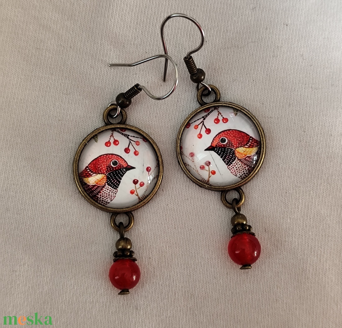 Madaras üveglencsés fülbevaló - ékszer - fülbevaló - lógó fülbevaló - Meska.hu