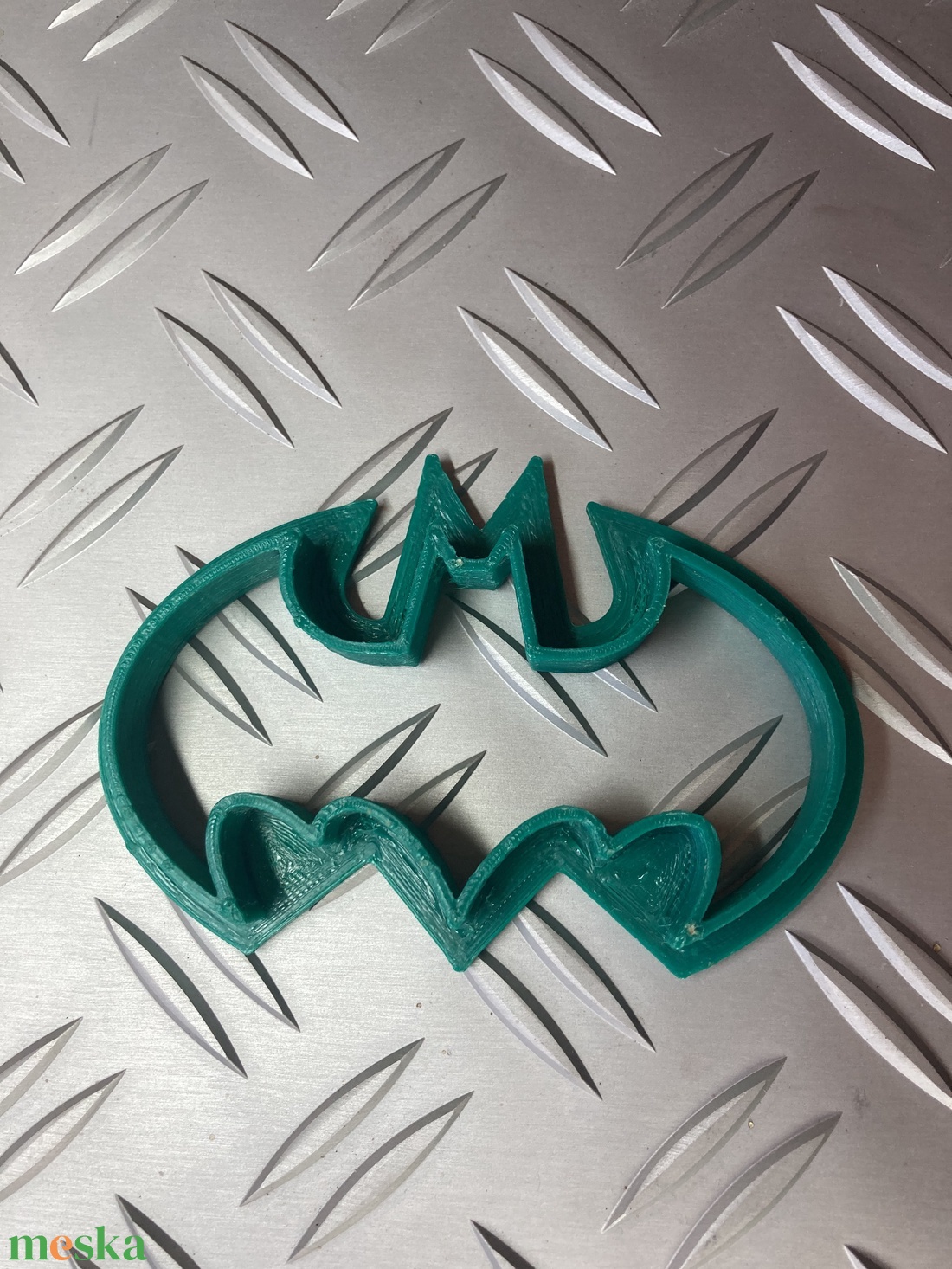 Batman gyurmaszaggató sütiforma sütikiszúró - otthon & életmód - dekoráció - halloween - halloweeni sütikiszúrók - Meska.hu Batman gyurmaszaggató sütiforma sütikiszúró - otthon & életmód - dekoráció - halloween - halloweeni sütikiszúrók - Meska.hu