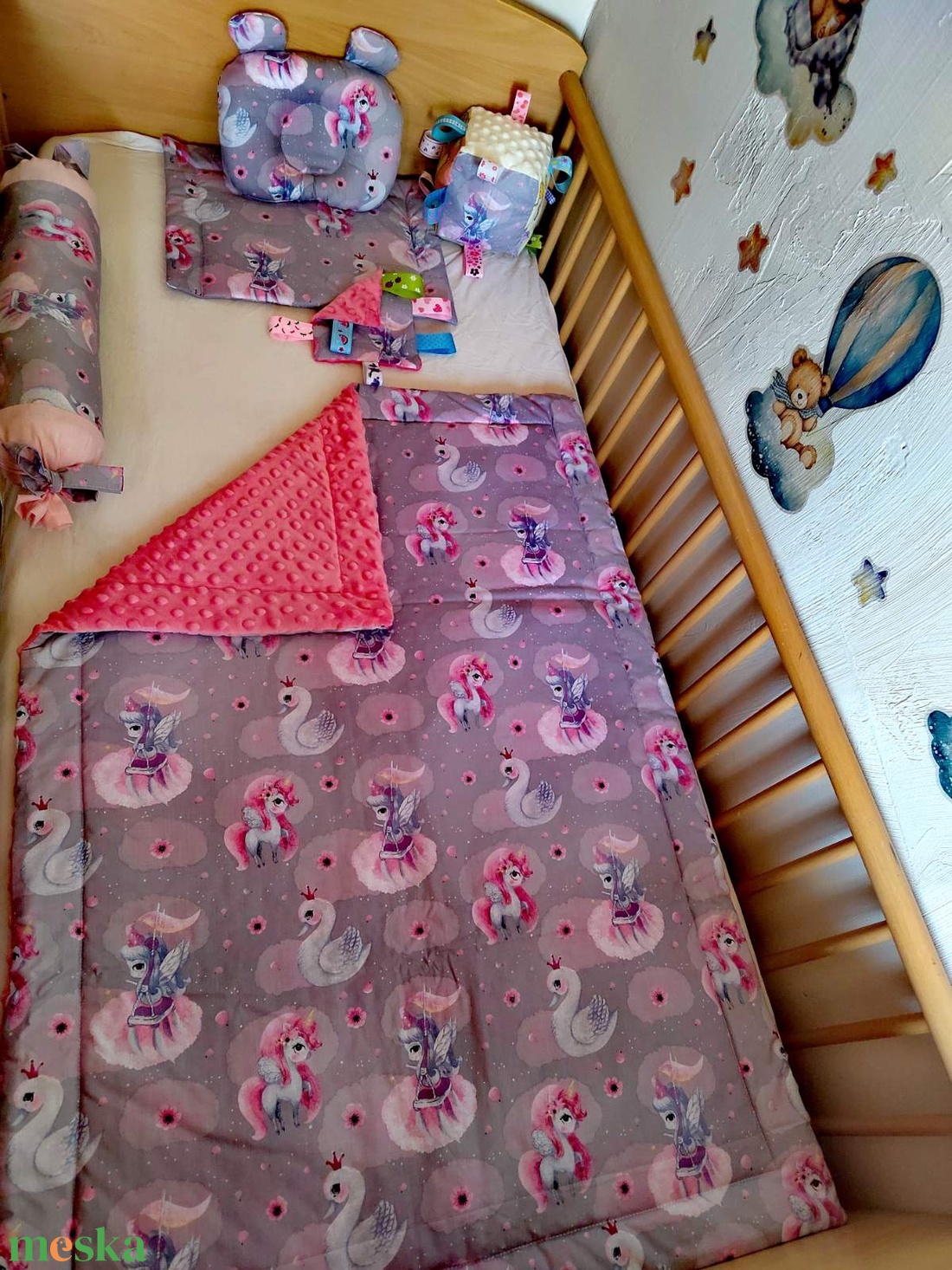 Hattyús-unikornisos baba ágynemű szett - otthon & életmód - babaszoba, gyerekszoba - baba ágynemű - Meska.hu Hattyús-unikornisos baba ágynemű szett - otthon & életmód - babaszoba, gyerekszoba - baba ágynemű - Meska.hu