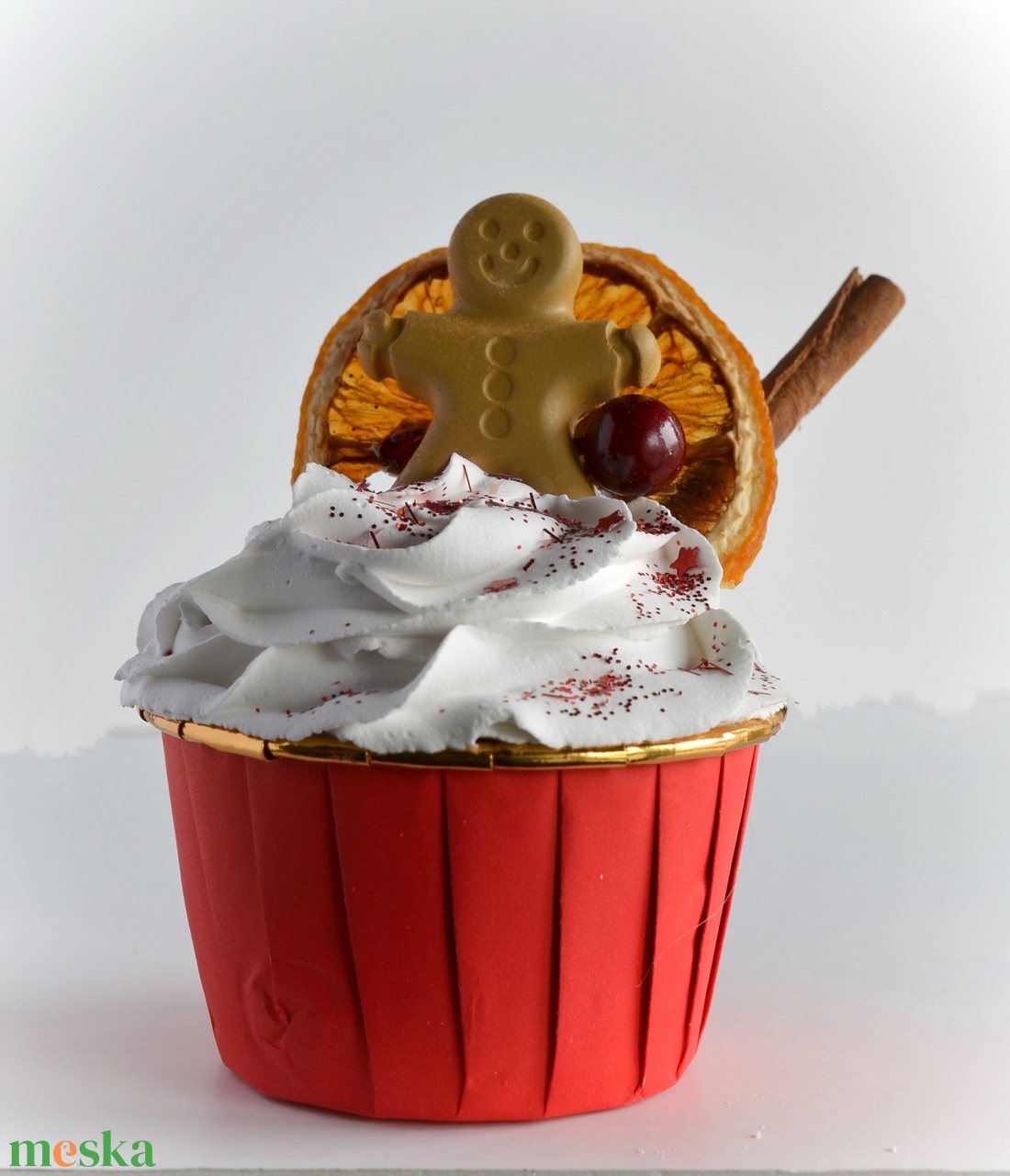 Mézis cupcake, dekoráció - művészet - makett, modell - Meska.hu Mézis cupcake, dekoráció - művészet - makett, modell - Meska.hu