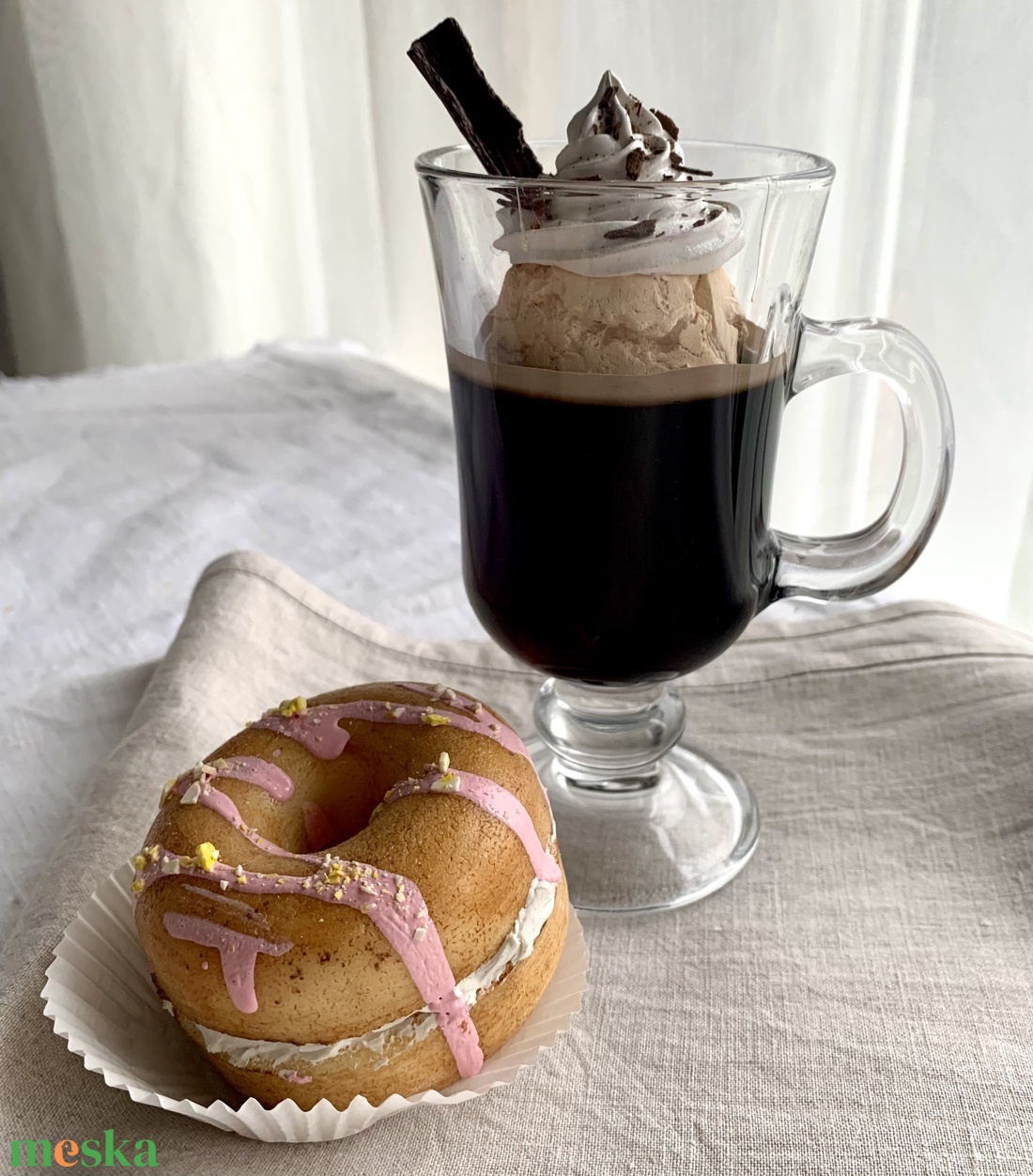 Ír jeges kávé és donut replika - művészet - makett, modell - Meska.hu Ír jeges kávé és donut replika - művészet - makett, modell - Meska.hu