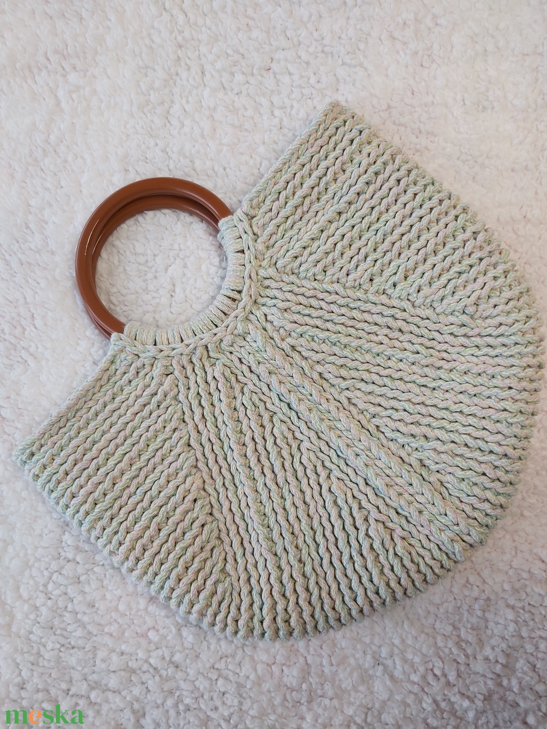 Horgolt kosártáska zsinórfonalból multikolor pastel színben - táska & tok - kosár - Meska.hu