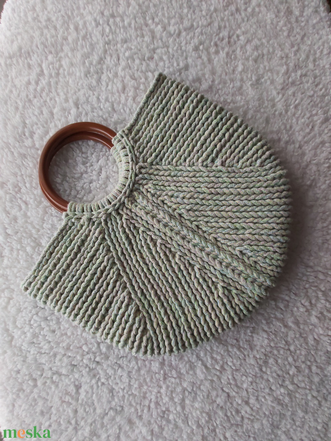 Horgolt kosártáska zsinórfonalból multikolor pastel színben - táska & tok - kosár - Meska.hu