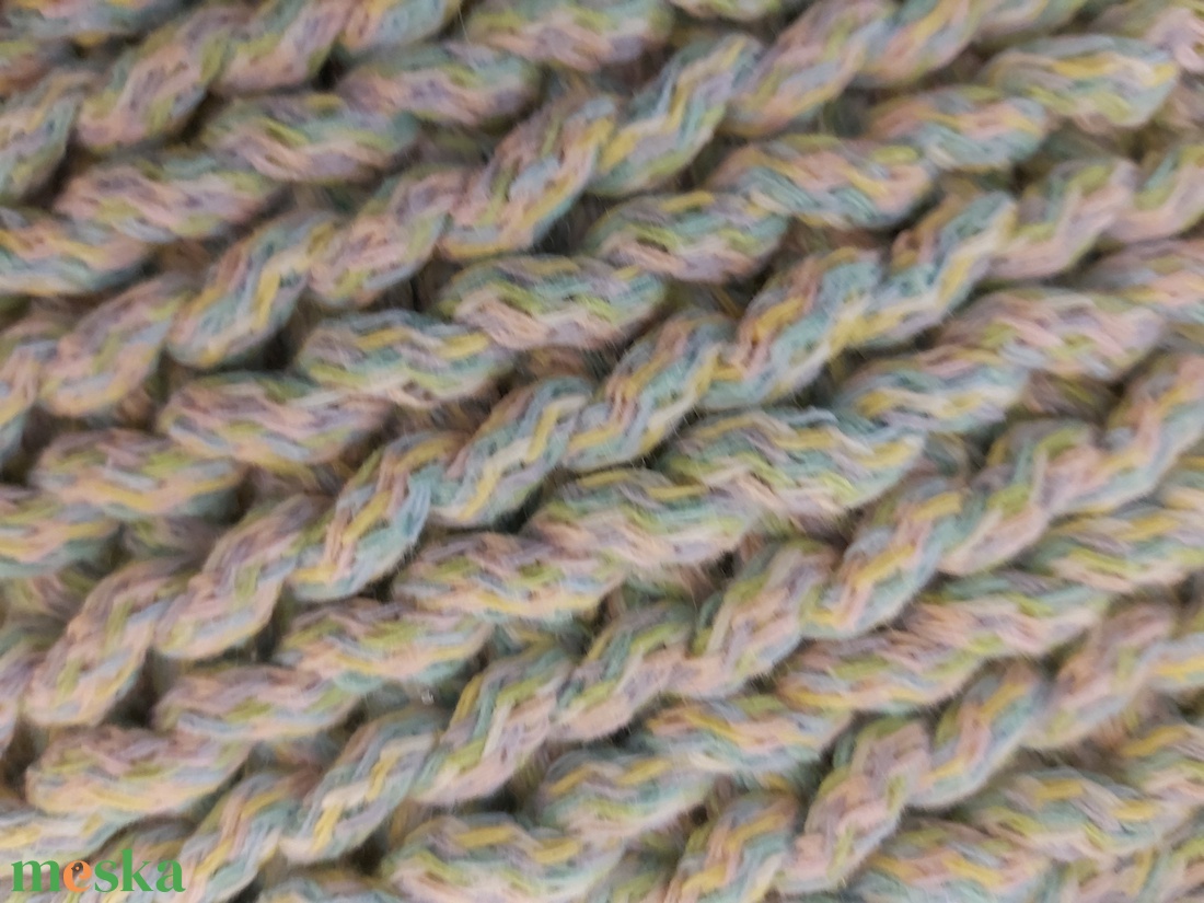 Horgolt kosártáska zsinórfonalból multikolor pastel színben - táska & tok - kosár - Meska.hu